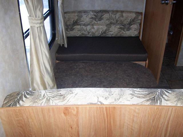 2010 JAYCO JAY FLIGHT 22FB Ashland KY 41102 Photo #0033458A