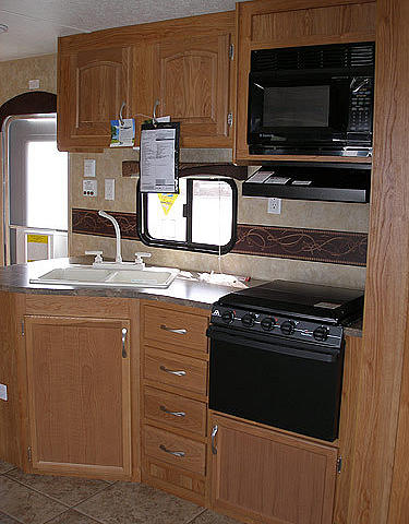 2010 JAYCO JAY FLIGHT G2 32RLS Riverside CA 92503 Photo #0033633A