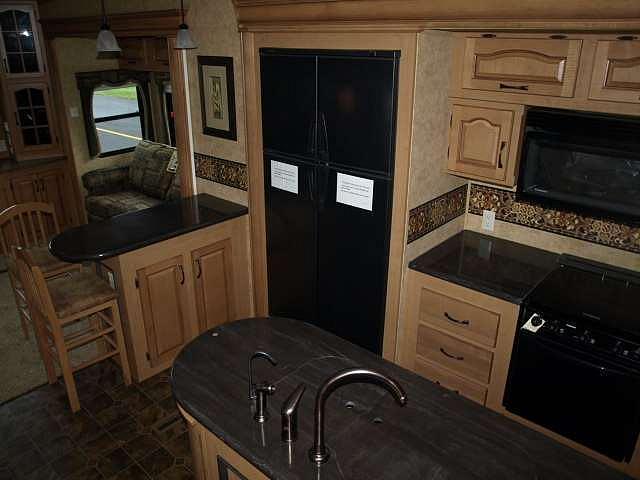 2010 KEYSTONE RV EVEREST 345S Wayland MI 49348 Photo #0033802A