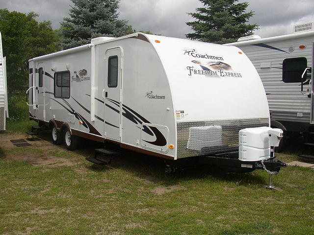 2010 COACHMEN FREEDOM EXP - 280 RLS Elk River MN 55330 Photo #0034163A