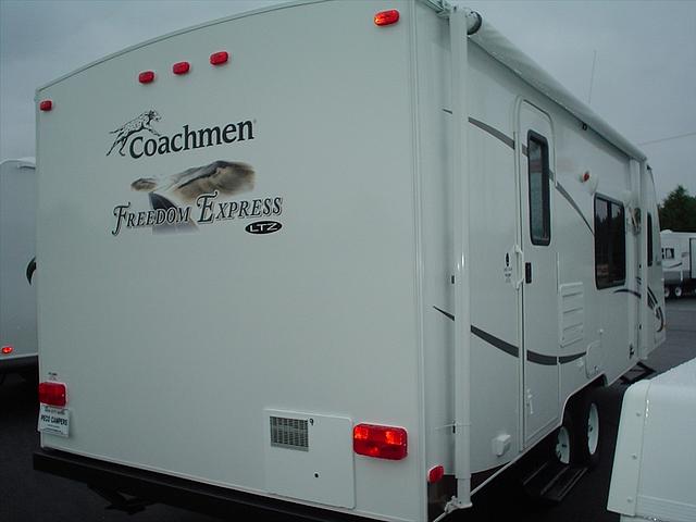 2010 COACHMEN FREEDOM EXPRESS 232 RBS Tucker GA 30084 Photo #0034169A