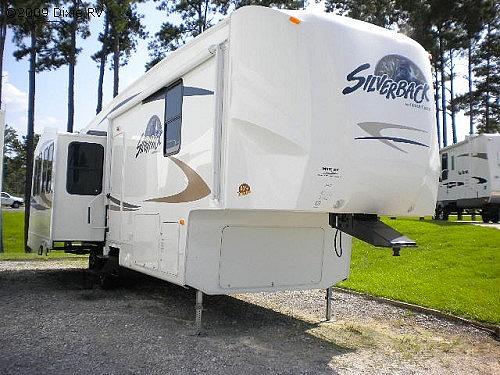 2010 FOREST RIVER CEDAR CREEK SILVERBACK 29 Hammond LA 70403 Photo #0034661A