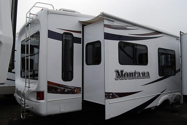 2009 KEYSTONE MONTANA 3400RL Eugene OR 97402 Photo #0035262A