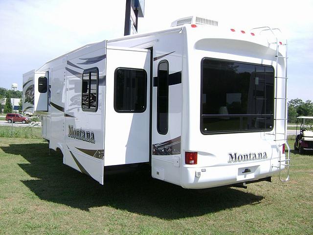 2009 KEYSTONE MONTANA 3605 RL Spartanburg SC 29316 Photo #0035271A