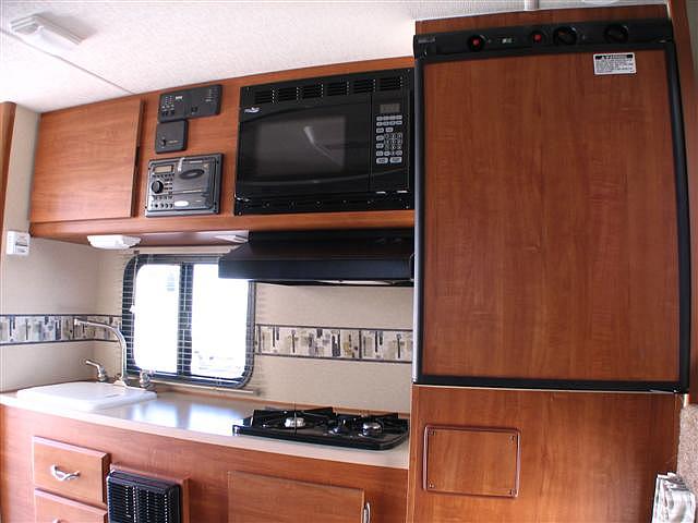 2009 LANCE 825 Phoenix AZ 85019 Photo #0035436A