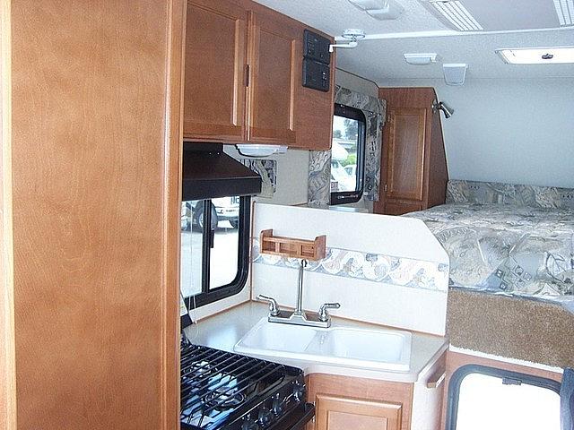 2009 LANCE 915 Ventura CA 93003 Photo #0035453D