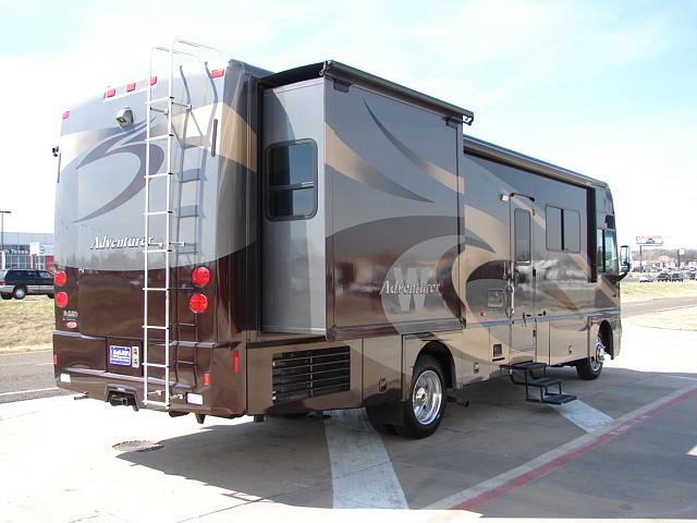 2009 WINNEBAGO ADVENTURER WFJ32H Corinth TX 76210 Photo #0035848A