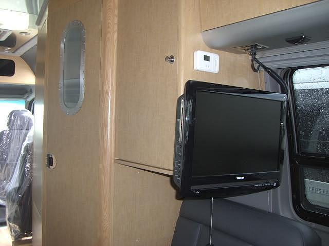 2010 AIRSTREAM INTERSTATE 3500 Dover FL 33527 Photo #0036007G