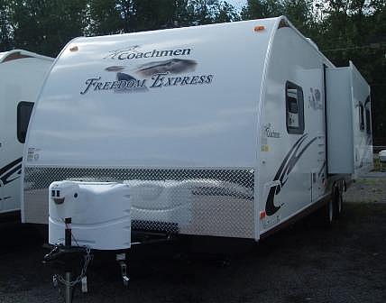 2010 COACHMEN BY FOREST RIVER FREEDOM E Ellwood City PA 16117 Photo #0036123L