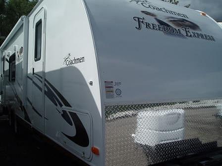 2010 COACHMEN BY FOREST RIVER FREEDOM E Ellwood City PA 16117 Photo #0036123L