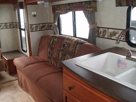 2010 COACHMEN BY FOREST RIVER FREEDOM E Ellwood City PA 16117 Photo #0036123L