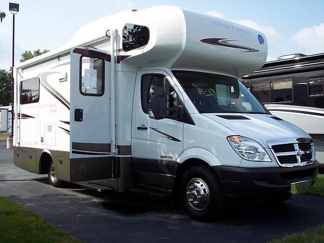 2009 HOLIDAY RAMBLER TRAVELER 24RBH Grand Rapids MI 49548 Photo #0036693A