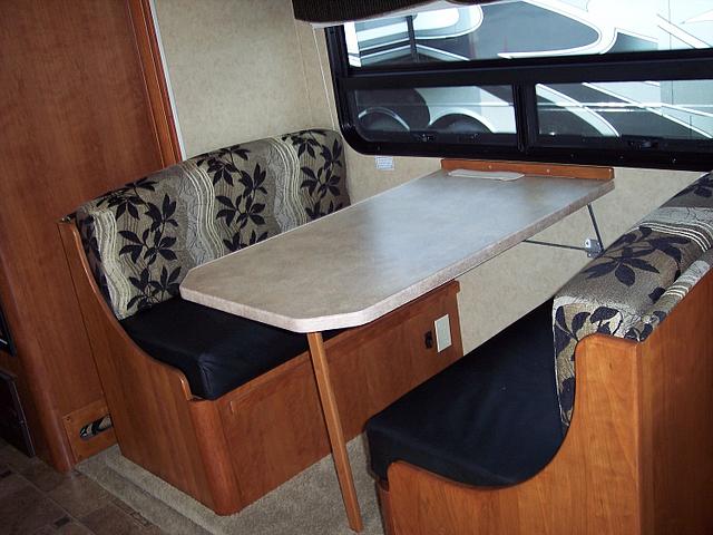 2009 HOLIDAY RAMBLER TRAVELER 24RBH Grand Rapids MI 49548 Photo #0036693A