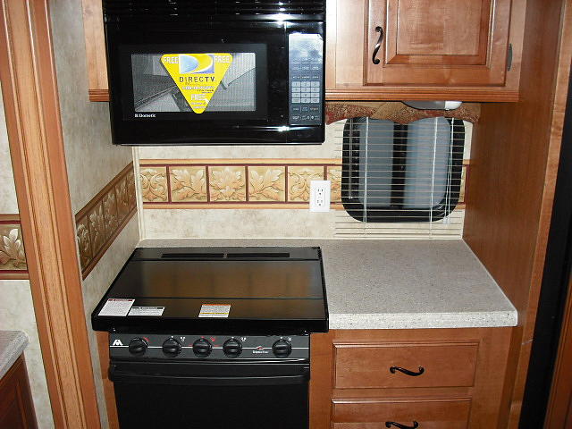 2009 JAYCO DESIGNER FIFTH WHEEL 37RL Fridley MN 55432 Photo #0036824A