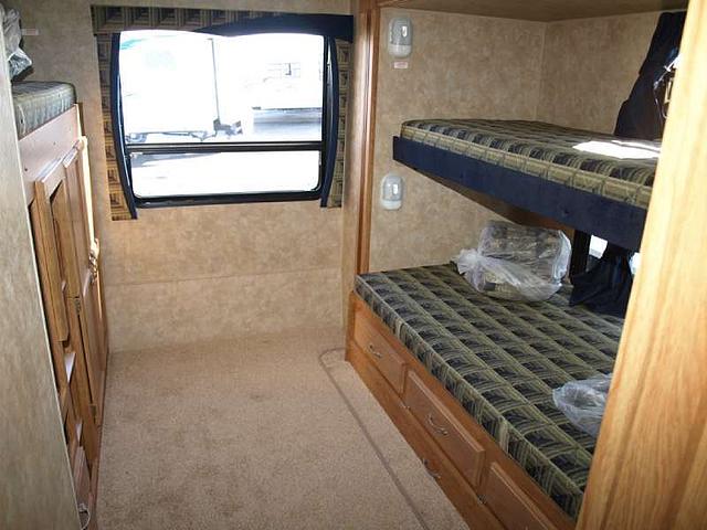 2009 JAYCO JAY FLIGHT G2 32BHDS Wixom MI 48393 Photo #0037011A