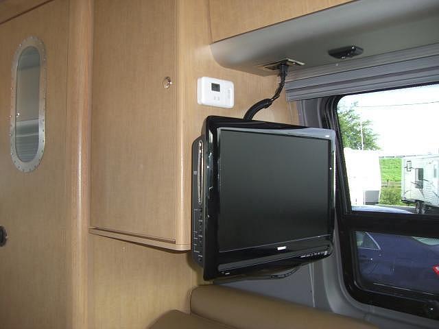 2009 AIRSTREAM AIRSTREAM INTERSTATE Dover FL 33527 Photo #0037231C