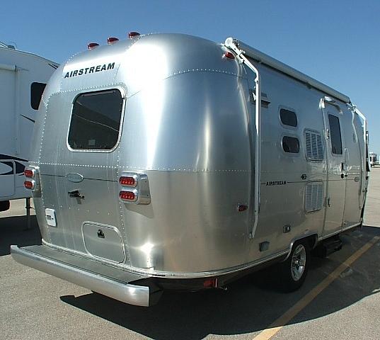 2009 AIRSTREAM FLYING CLOUD 20 Katy TX 77494 Photo #0037243A