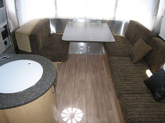 2009 AIRSTREAM FLYING CLOUD 27FB MIDNIG Lakewood NJ 08701 Photo #0037255A