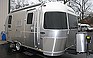 Show the detailed information for this 2009 AIRSTREAM FLYING CLOUD 19 BAMBI, BU.