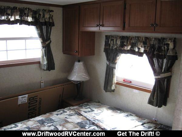 2009 CANTERBURY RV 11 WIDE (DOUBLE-LOFT) 113 Egg Harbor Twp NJ 08210 Photo #0037324A