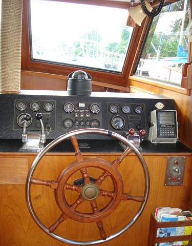 1987 Sea Ranger Sundeck trawler Ft Lauderdale FL 33764 Photo #0037957A