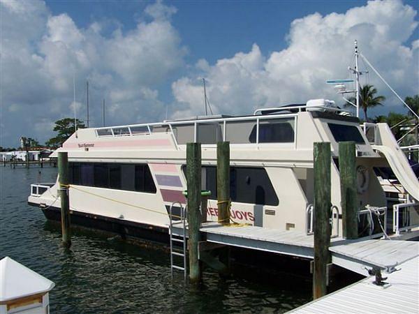1988 Three Buoys / Sunseeker Houseboat Bradenton FL 34221 Photo #0037964A