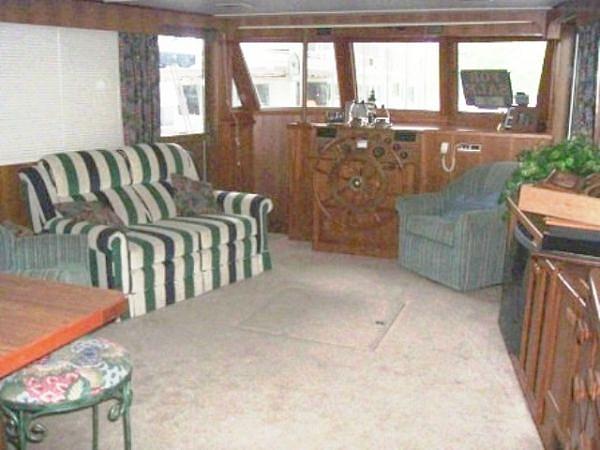 1995 BEACHCRAFT BEACHEM V-Hull Houseboat Location TN 48733 Photo #0037978A