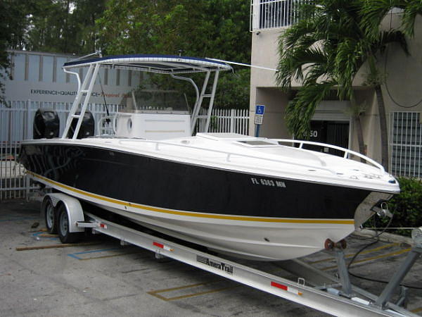 2004 Marlago Jefferson 35 SF Cuddy w/ Miami FL 33316 Photo #0038046A