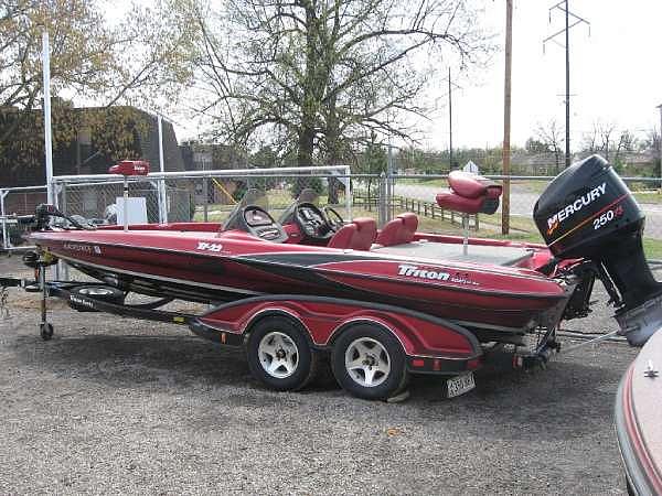 2004 Triton Boats TR-22DCPD Fort Smith AR 72908 Photo #0038049A