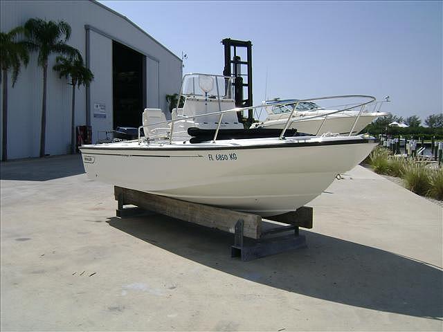 1998 BOSTON WHALER 20 OUTRAGE Cape Haze FL 33946 Photo #0038299A