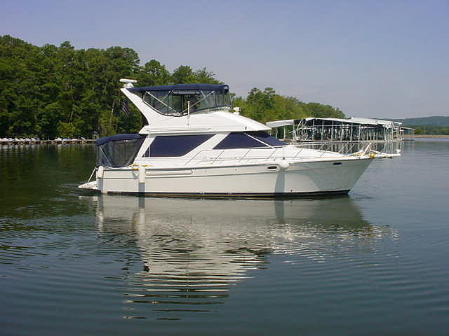 2000 BAYLINER 3988 COMMAND BRIDGE Chattanooga TN 37402 Photo #0038335A