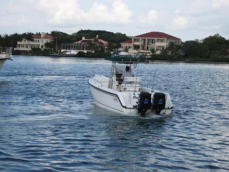 2000 BOSTON WHALER 26 OUTRAGE Venice FL 34285 Photo #0038337A