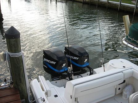 2000 BOSTON WHALER 26 OUTRAGE Venice FL 34285 Photo #0038337A