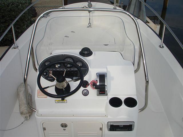 2004 BOSTON WHALER 18 DAUNTLESS Key Largo FL 33037 Photo #0038416A