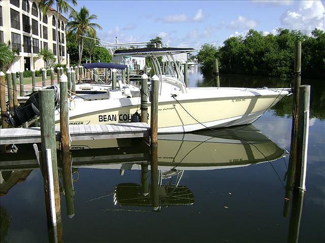 2005 BOSTON WHALER 27 OUTRAGE Cape Haze FL 33946 Photo #0038452A