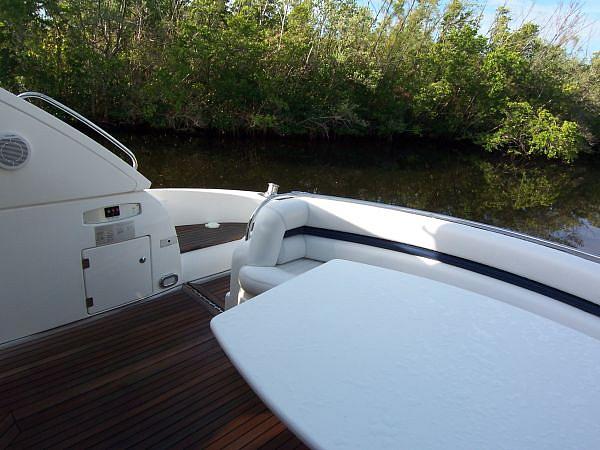 2005 Sunseeker Predator 68 Boca Raton FL 33062 Photo #0038486A