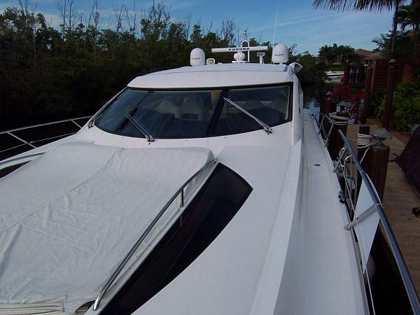 2005 Sunseeker Predator 68 Boca Raton FL 33062 Photo #0038486A