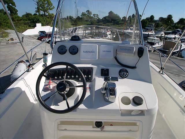 2006 BOSTON WHALER 22 DAUNTLESS Venice FL 34285 Photo #0038496A