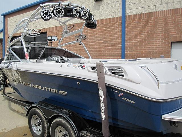 2008 CORRECT CRAFT SUPER AIR NAUTIQUE 220 Lewisville TX 75077 Photo #0038582A