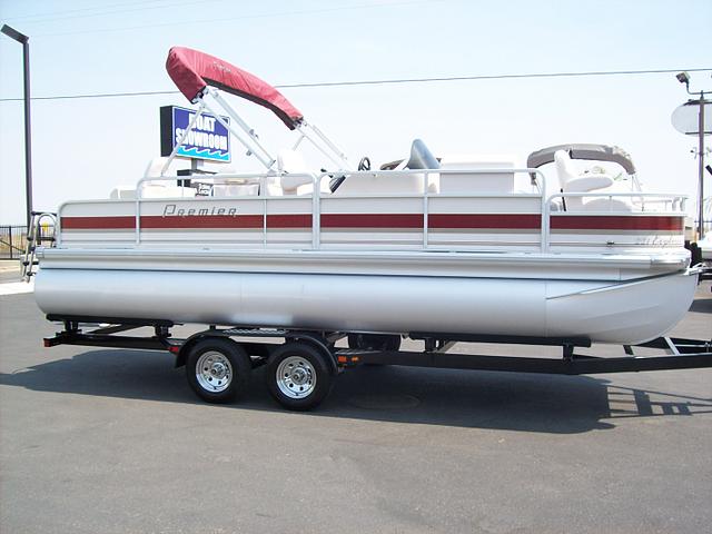 2009 PREMIER MARINE 221 EXPLORER Madera CA 93638 Photo #0038703A