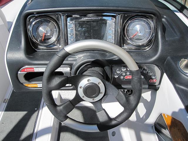 2010 CORRECT CRAFT CROSSOVER NAUTIQUE 226 Lewisville TX 75077 Photo #0038786A