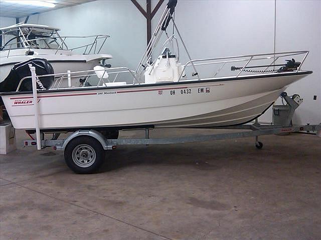 2008 BOSTON WHALER 190 MONTAUK Sandusky OH 44870 Photo #0039162A