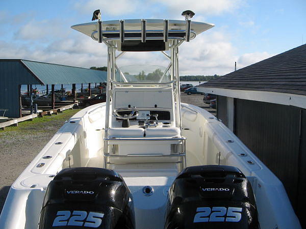 2008 Boston Whaler 270 OUTRAGE 1000 Islands ON 33339 Photo #0039176A