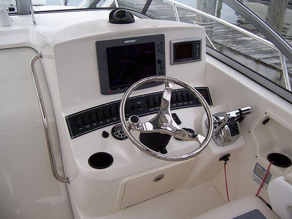 2008 Boston Whaler 285 Conquest Mystic CT 06340 Photo #0039180A