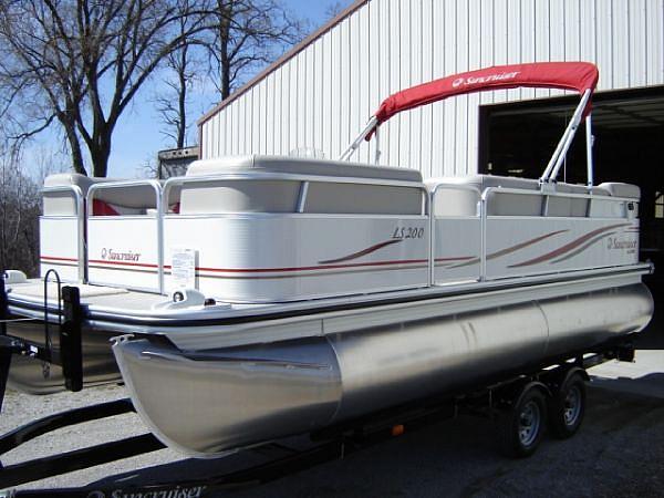 2008 Lowe Boats Suncruiser LS200 Centerville IA 52544 Photo #0039753A