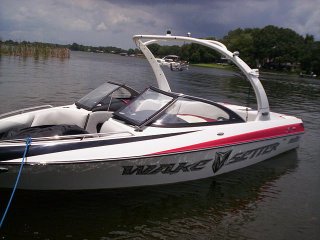 2008 MALIBU Wakesetter VLX red/ebony/ Land O'Lakes FL 34639 Photo #0039982A