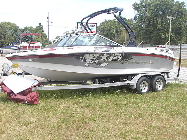 2009 CORRECT CRAFT/NAUTIQUE/SK SUPER AIR NAUTIQUE 210 TE Elkhart IN 46514 Photo #0041385A