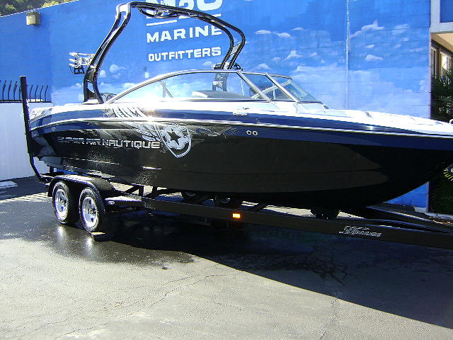 2009 CORRECT CRAFT SUPER AIR NAUTIQUE 230 San Diego CA 92108 Photo #0041395A