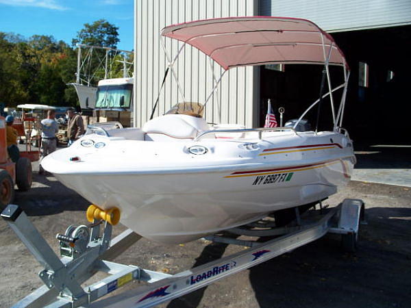 2009 Hurricane 172GS Fun Deck Our yard Alb NY 05491 Photo #0041656A