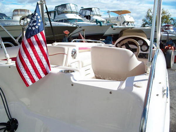 2009 Hurricane 172GS Fun Deck Our yard Alb NY 05491 Photo #0041656A